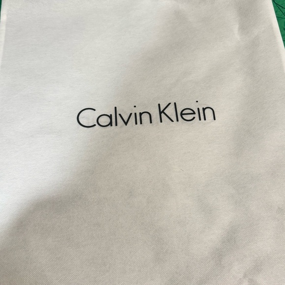 Calvin Klein Quilted Tote Bag. - Picture 5 of 10